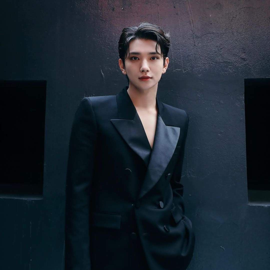 Behind-the-scenes cut of SEVENTEEN