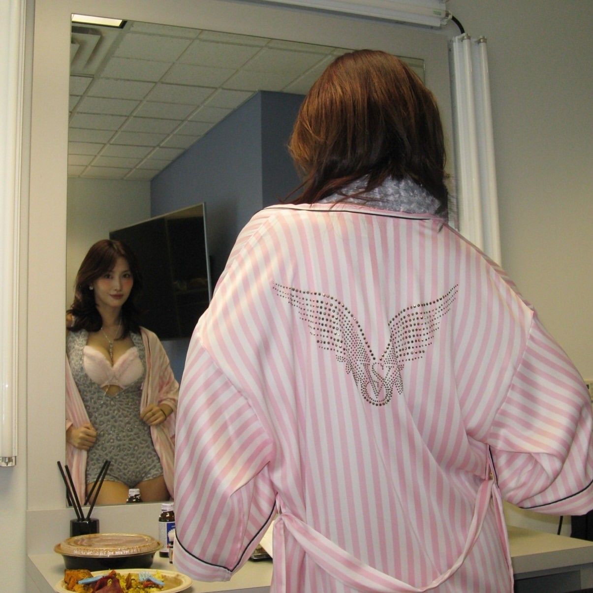 Recent activity shot of Momo (TWICE)