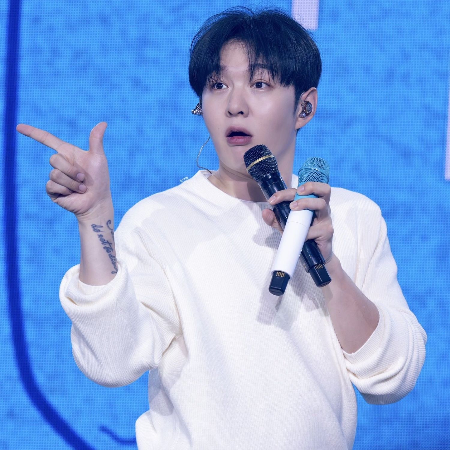 A moment captured by Lee Changsub (BTOB)'s fan