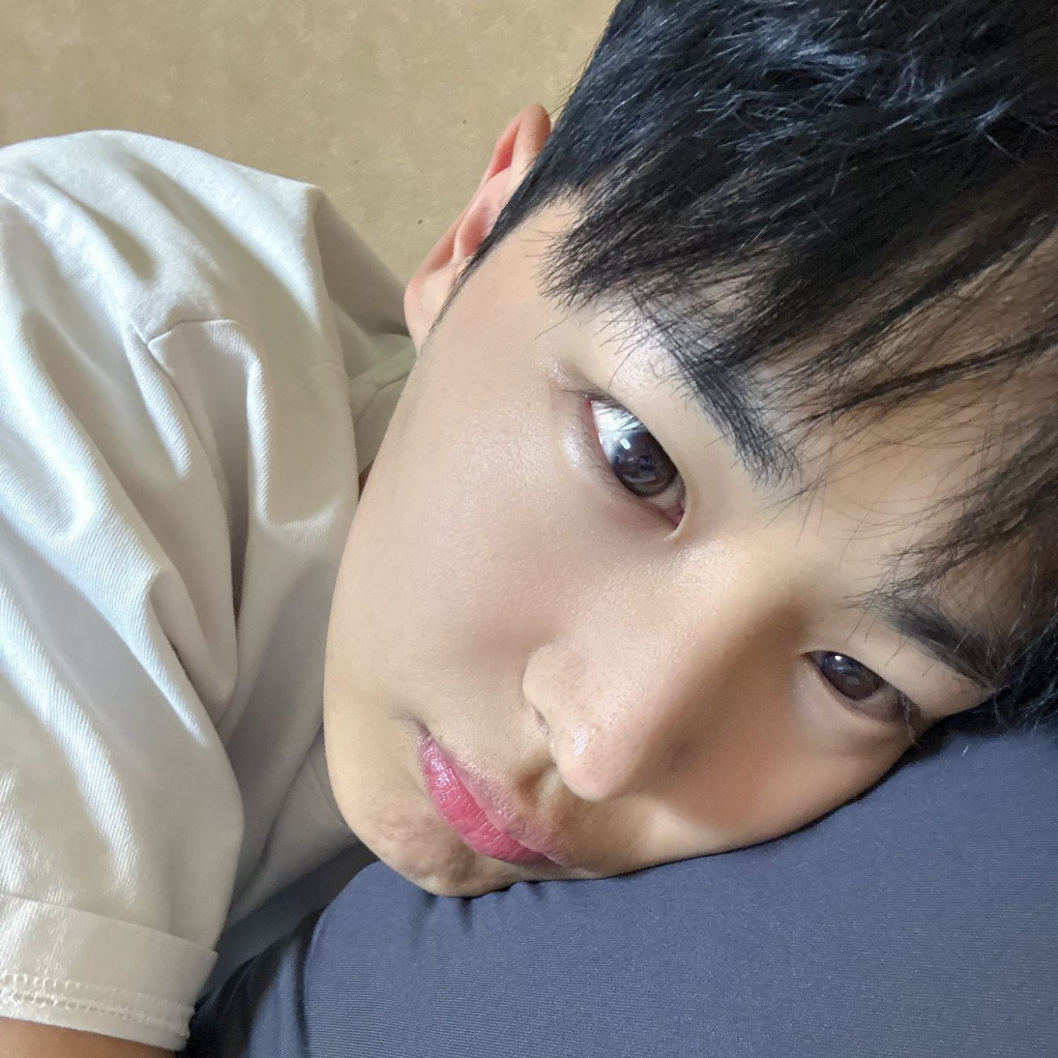 A moment captured by Choi Byungchan's fan