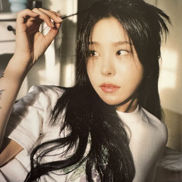 Recent activity shot of Wheein (MAMAMOO)