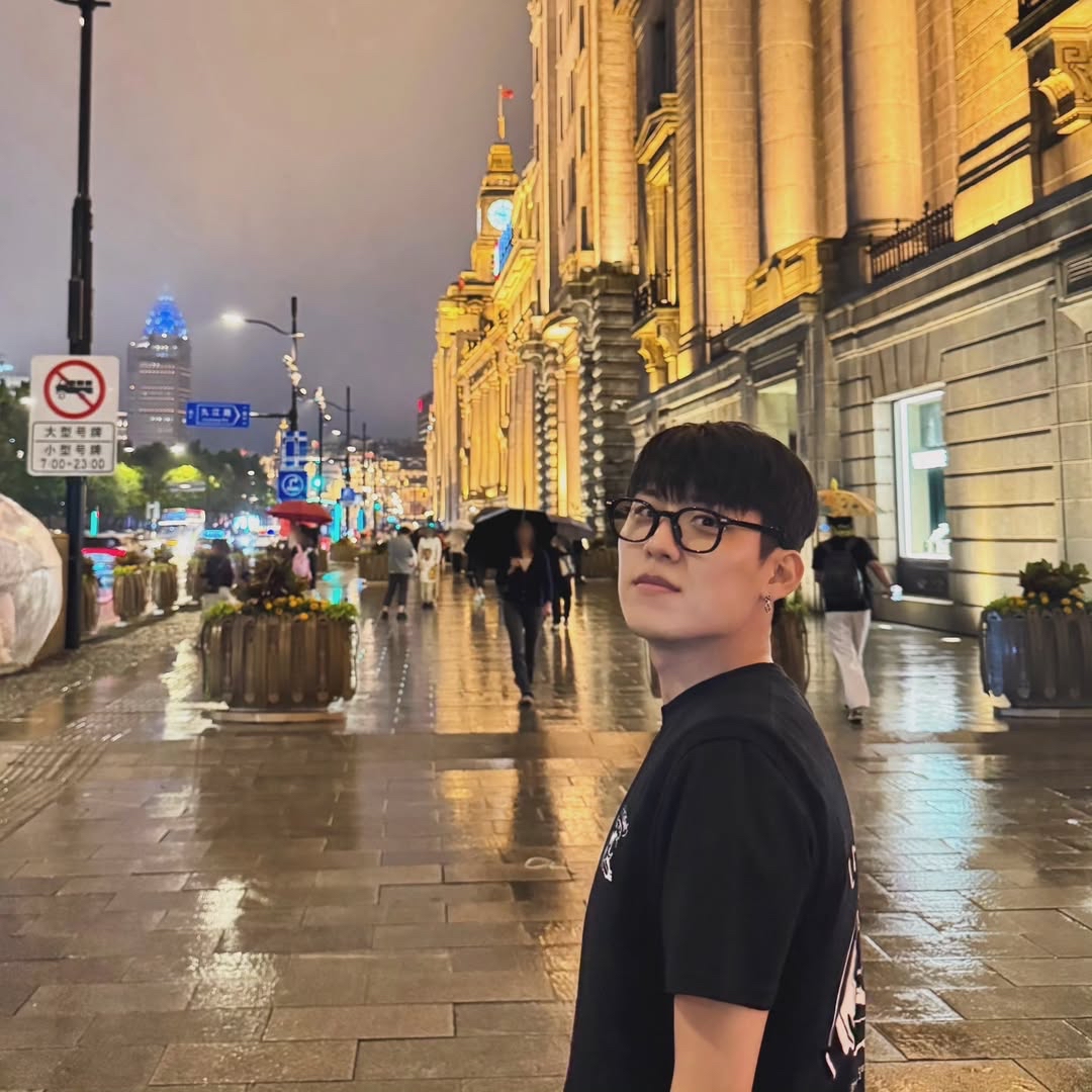 Latest photo of Park Woojin (AB6IX)