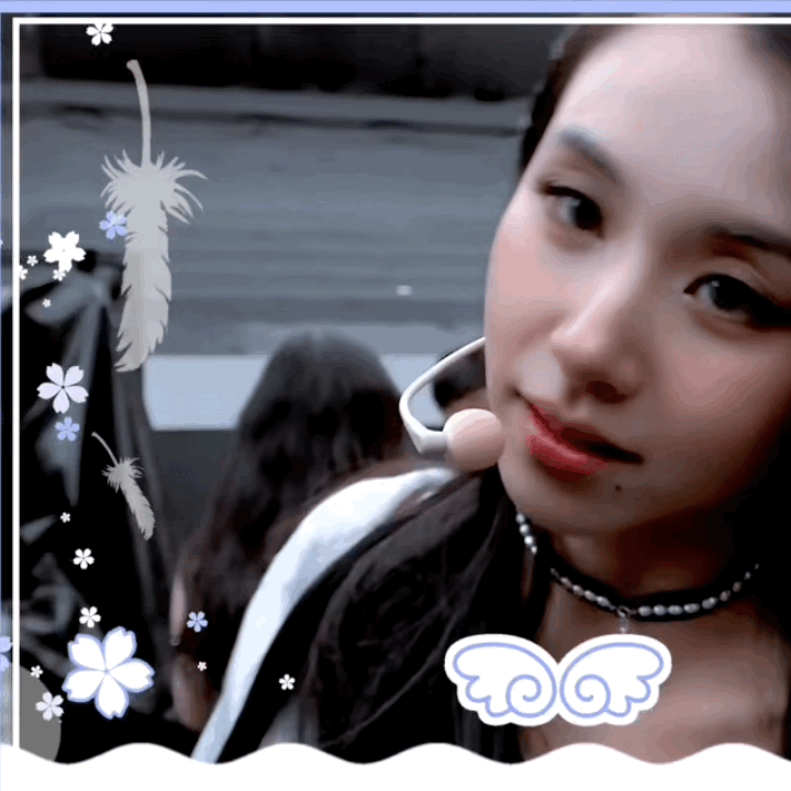 Foto aktivitas terbaru Chaeyoung (TWICE)