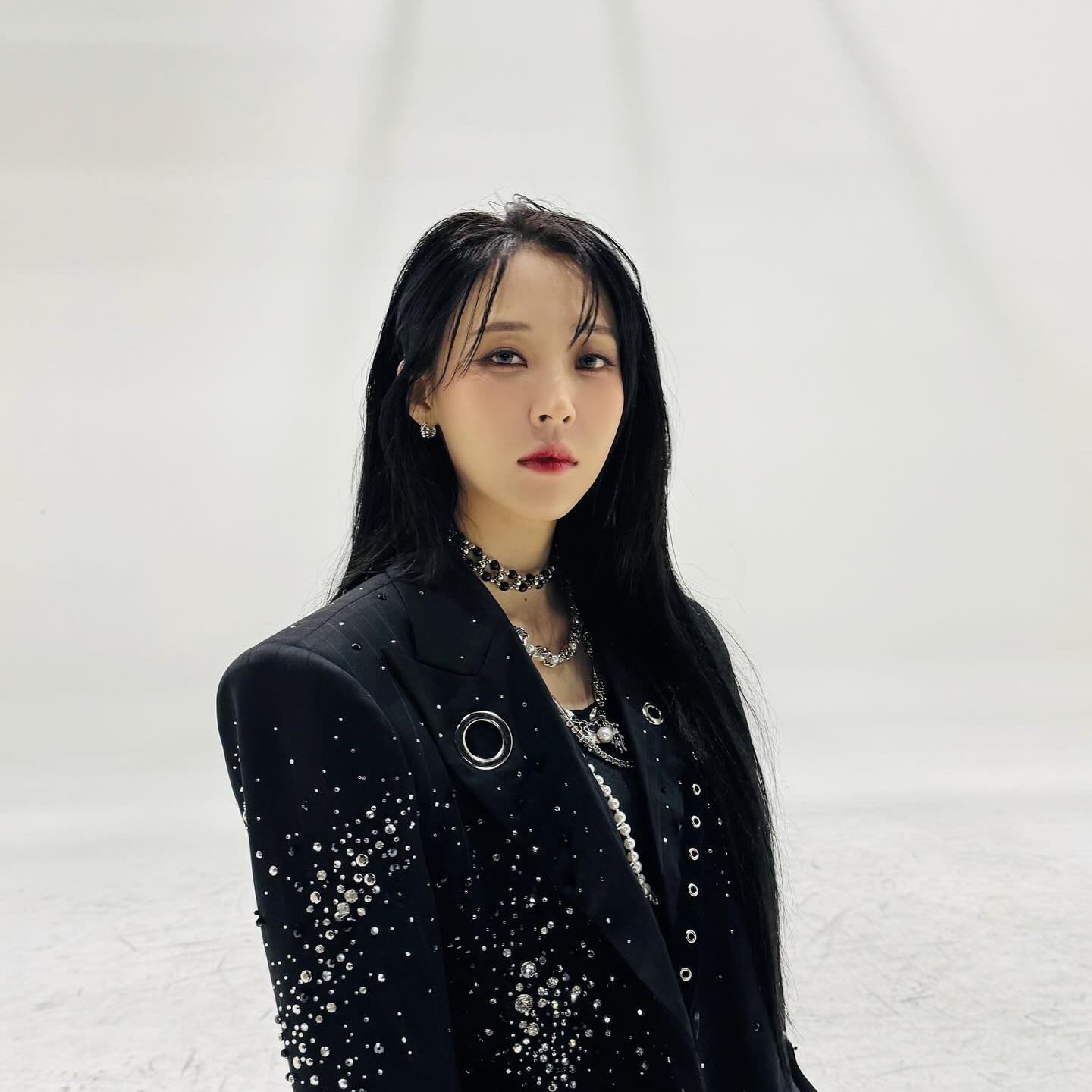 Behind-the-scenes cut of Moonbyul (MAMAMOO)