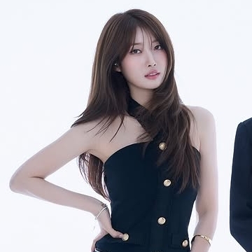 Latest photo of EVERGLOW