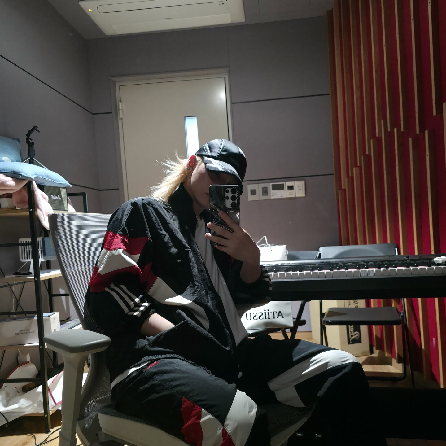 Latest photo of Felix (Stray Kids)