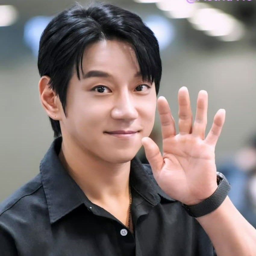 A moment captured by Hwang Chiyeol's fan