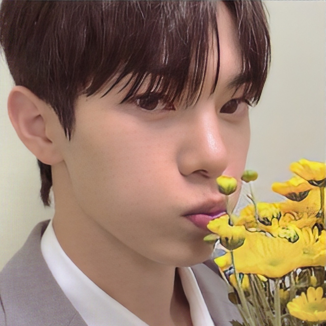 Behind-the-scenes cut of Park Donggyu