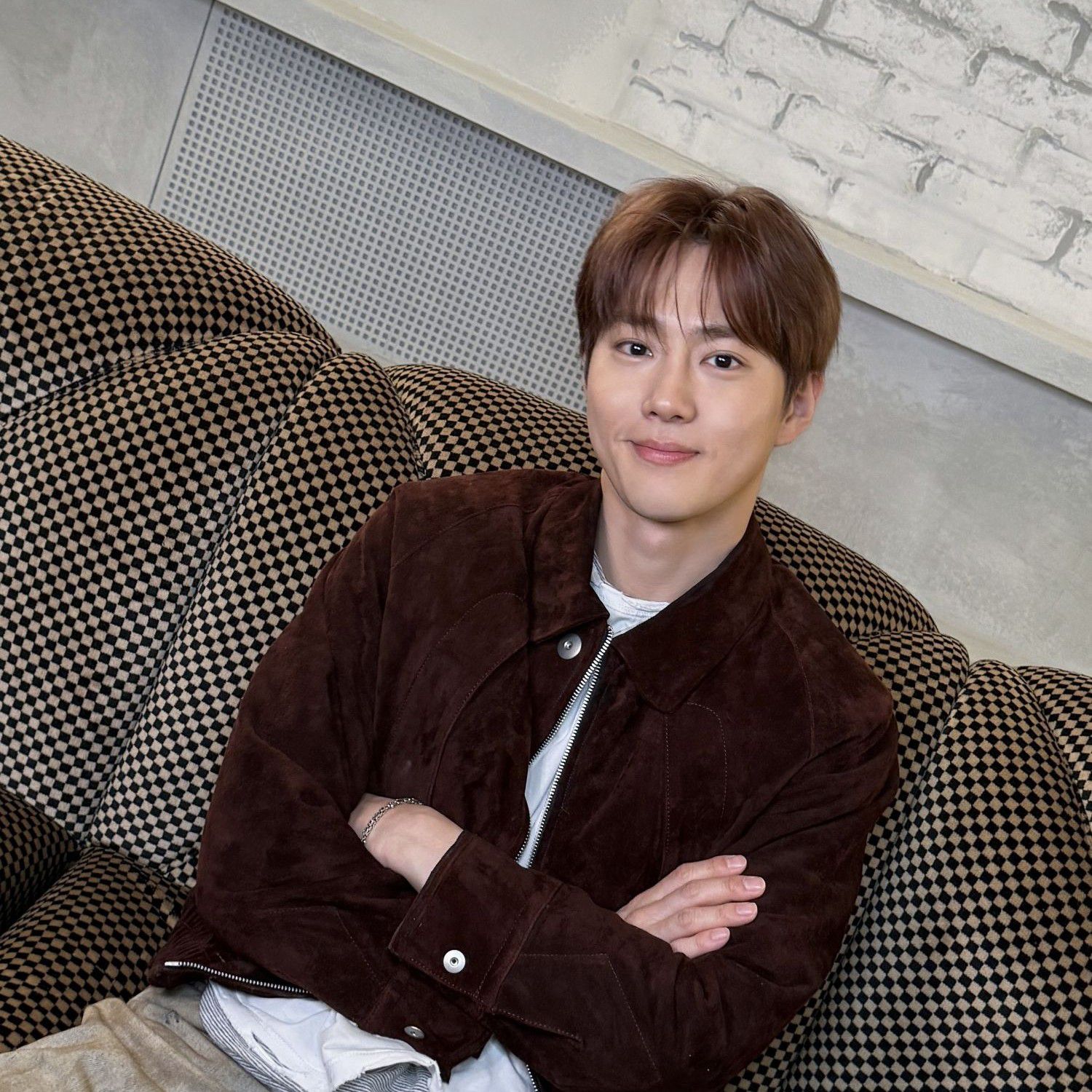 Behind-the-scenes cut of Suho (EXO)