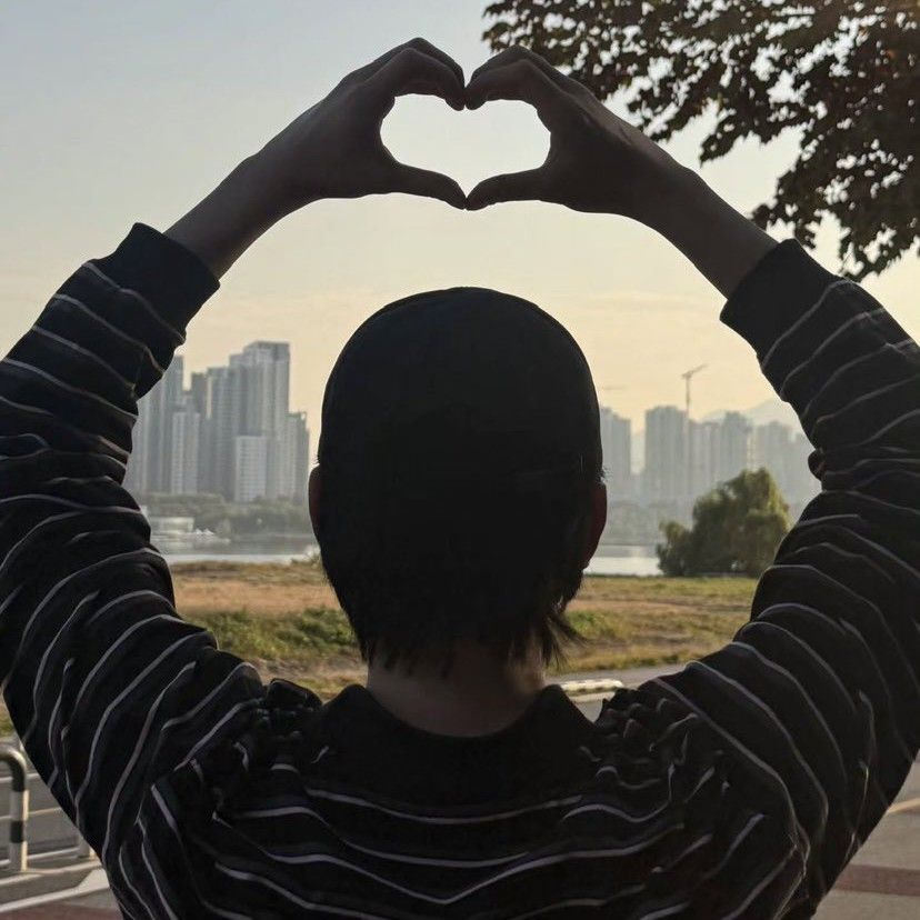 Latest photo of Seungkwan (SEVENTEEN)