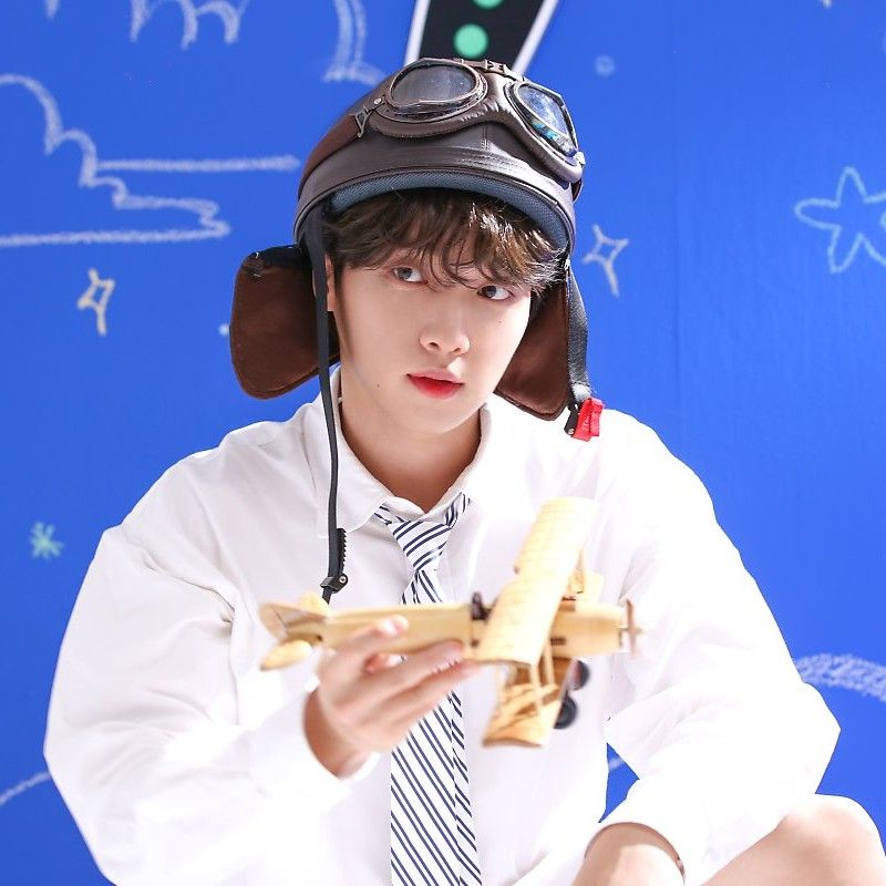 Recent activity shot of Jeong Sewoon