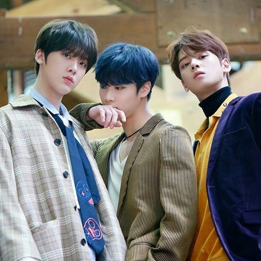 아스트로 최근 활동샷