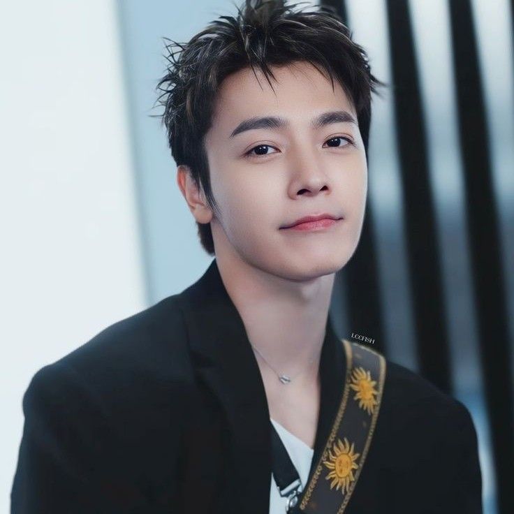 A moment captured by Donghae (Super Junior)'s fan