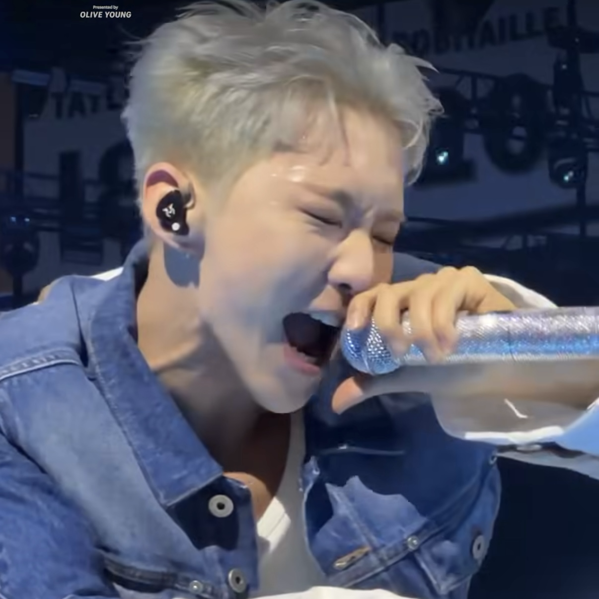 ホシ (SEVENTEEN)の舞台裏ショット