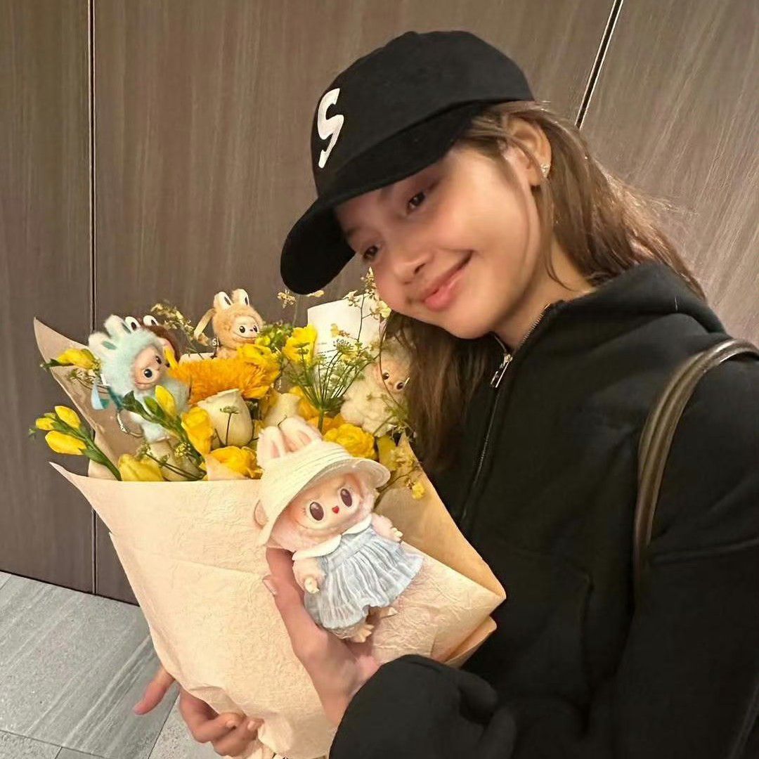 리사 (BLACKPINK) 최근 활동샷