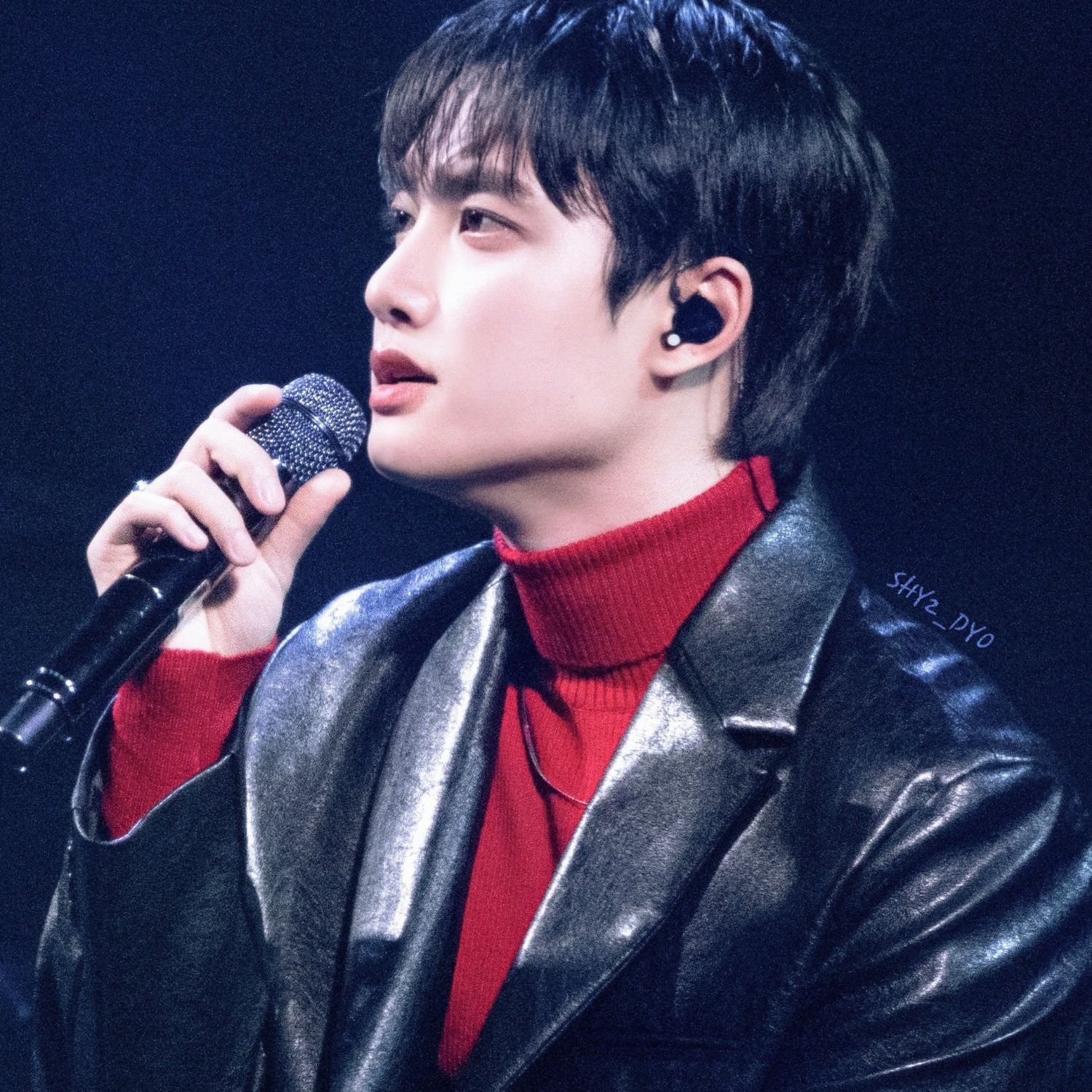 D.O. (EXO)粉絲拍下的瞬間