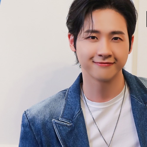 Recent activity shot of CNU (B1A4)
