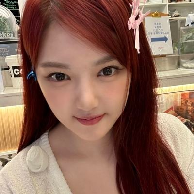 Recent activity shot of Yerin (GFRIEND)