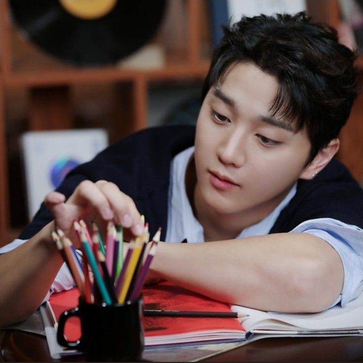 Behind-the-scenes cut of Hong Joochan (GoldenChild)