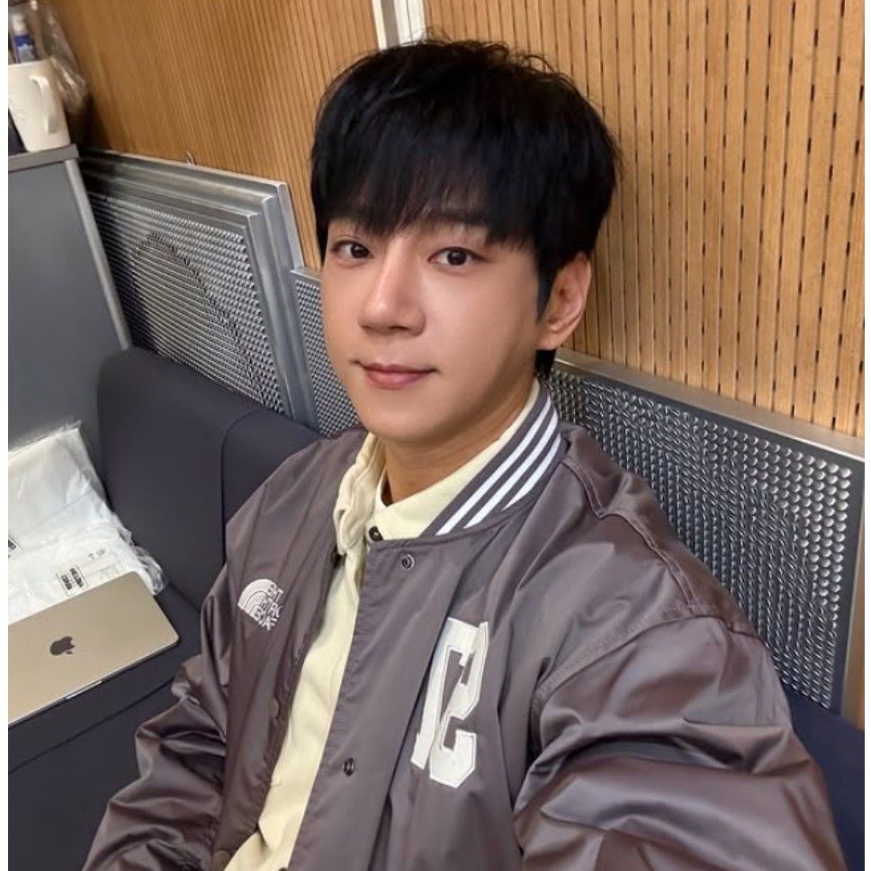 Latest photo of Hwang Chiyeol