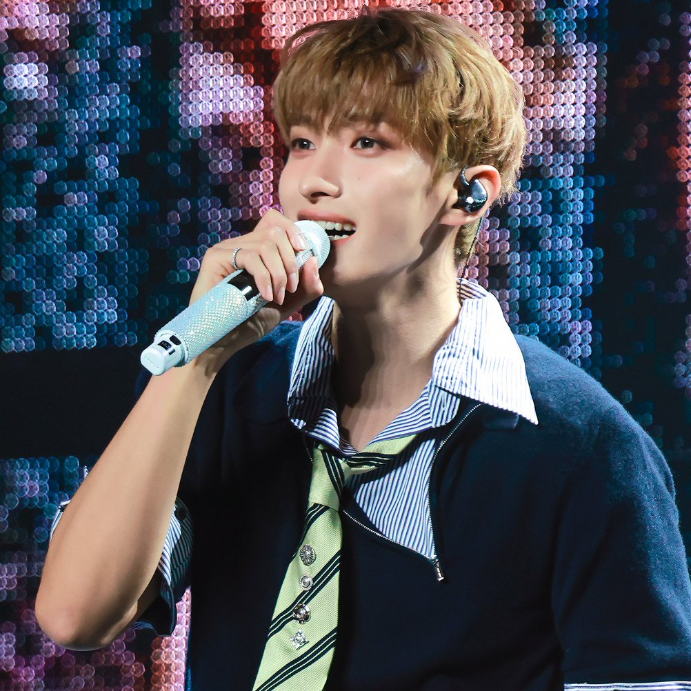 Latest photo of DK (SEVENTEEN)