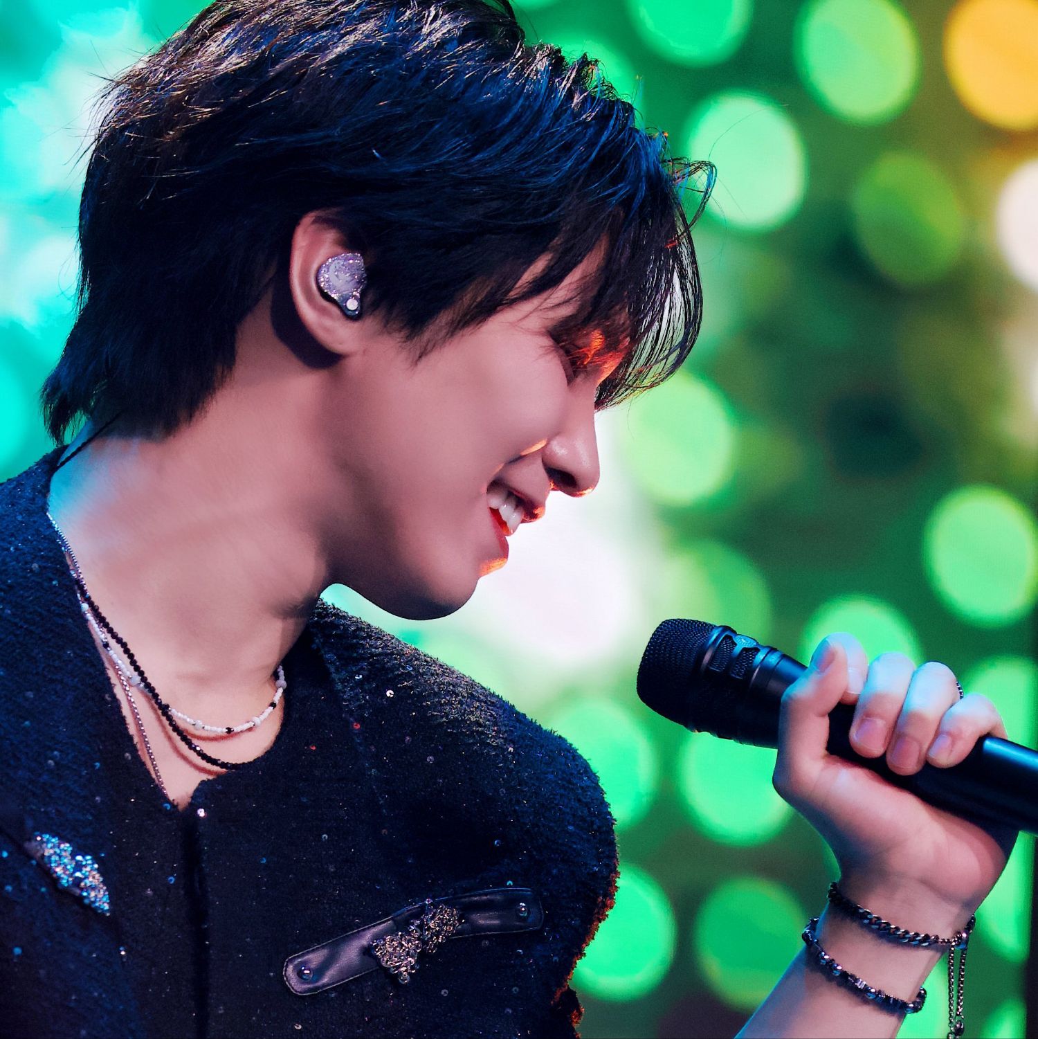 A moment captured by Rocky's fan