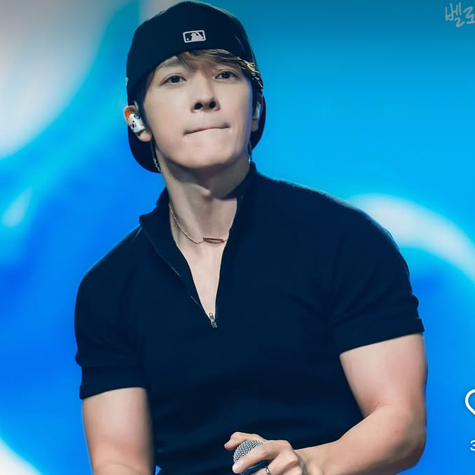 Foto terbaru Donghae (Super Junior)