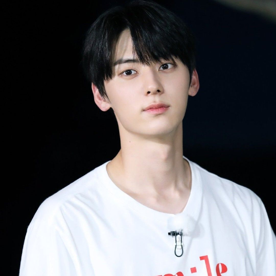 Behind-the-scenes cut of Hwang Minhyun