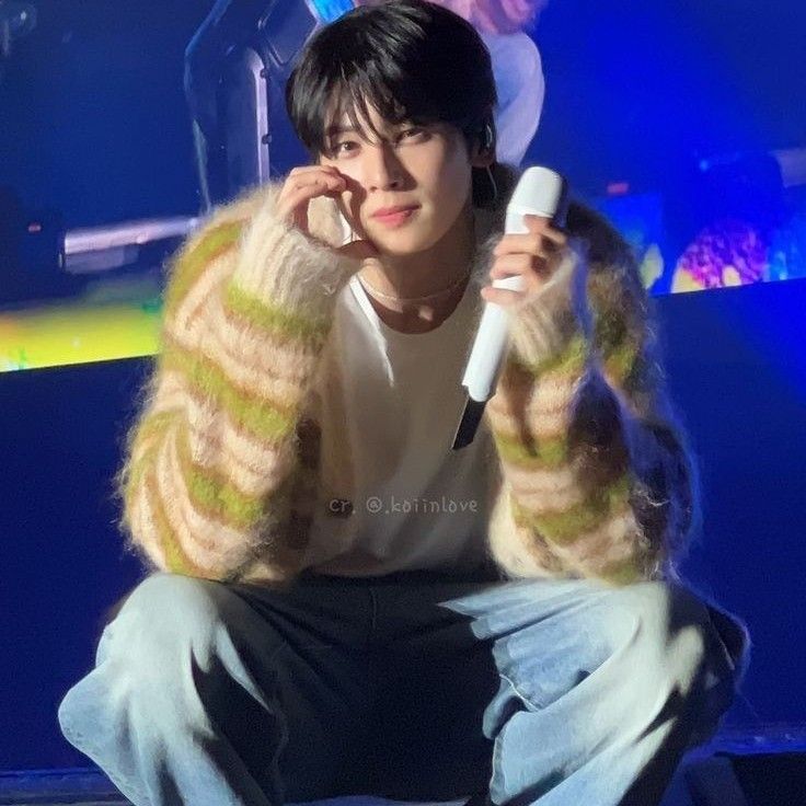 Recent activity shot of Eunwoo (ASTRO)