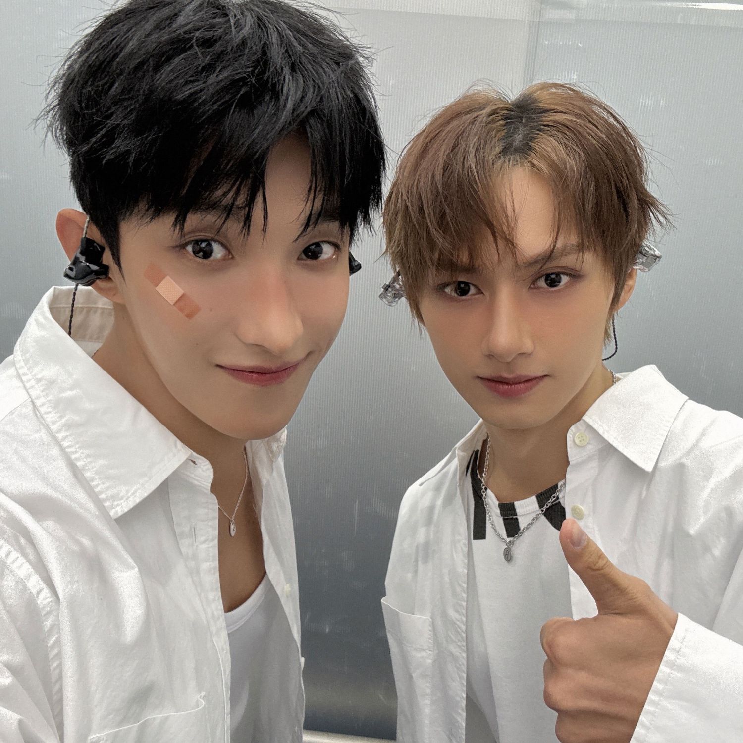 Behind-the-scenes cut of SEVENTEEN