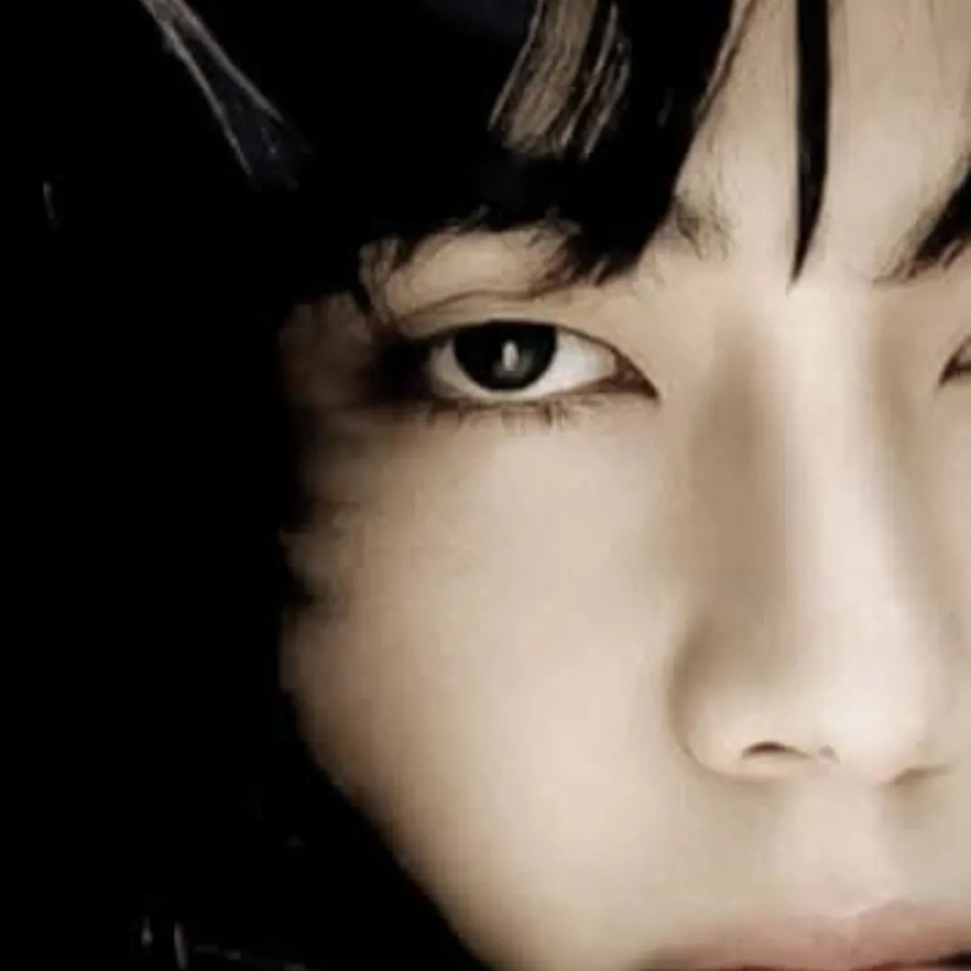 Recent activity shot of V (BTS)