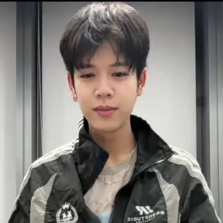 돈 (NexT1DE) 최근 활동샷