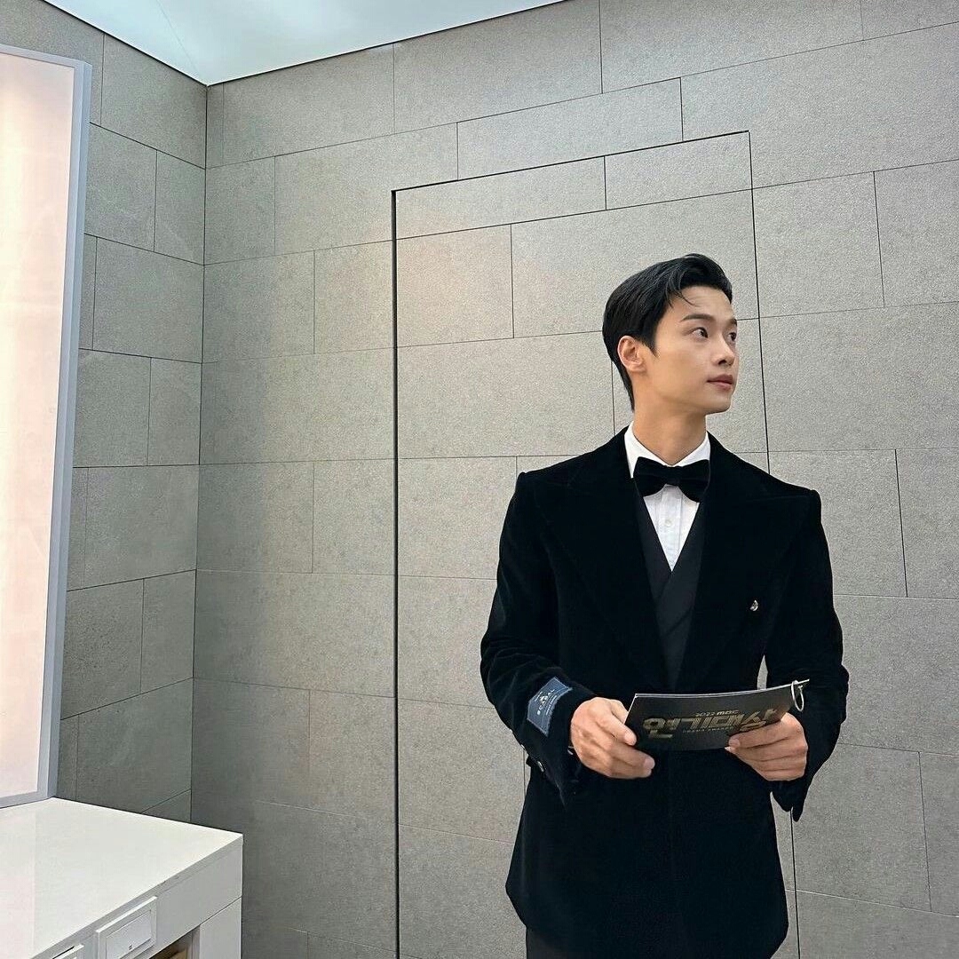 Recent activity shot of N (VIXX)