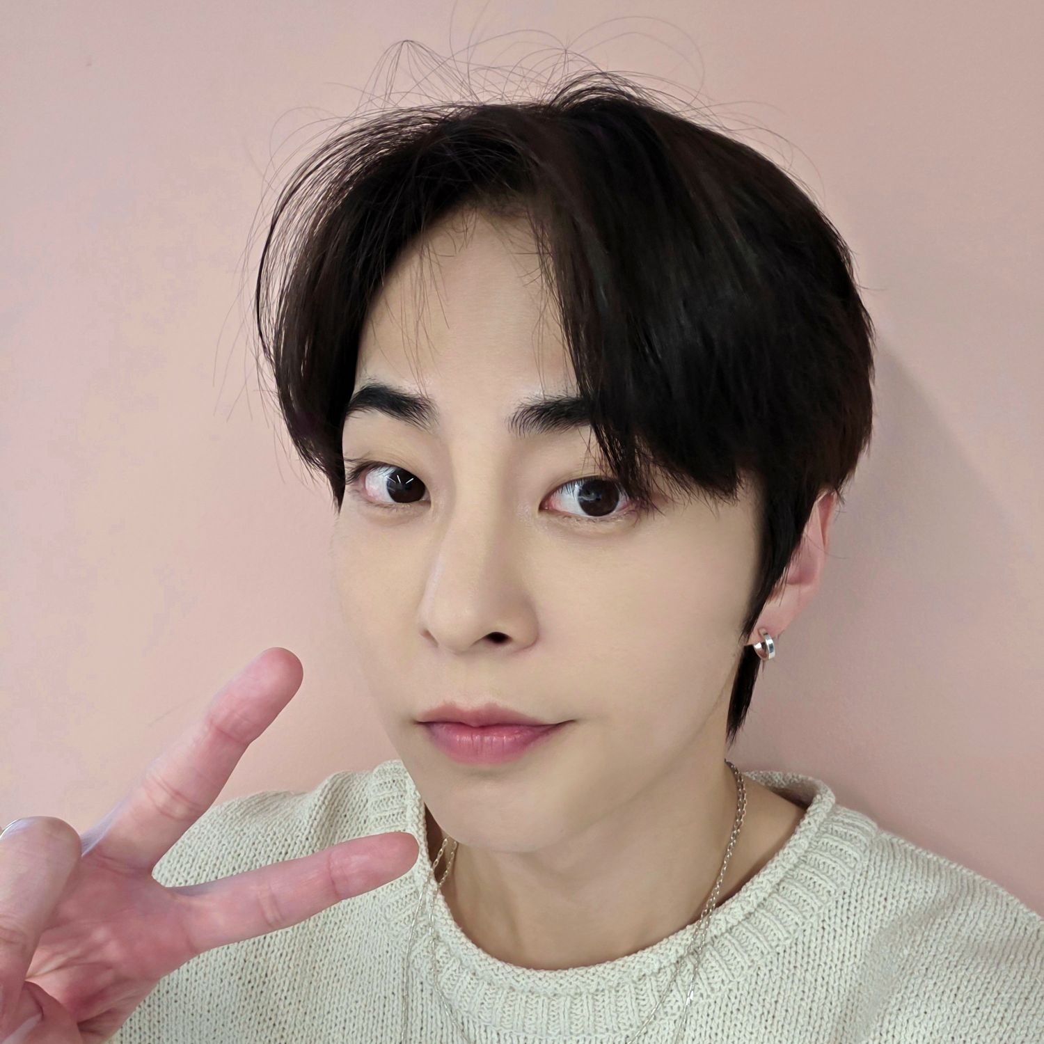 Behind-the-scenes cut of Xiumin (EXO)