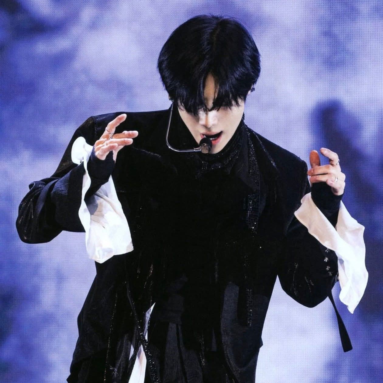 Behind-the-scenes cut of Taemin (SHINee)