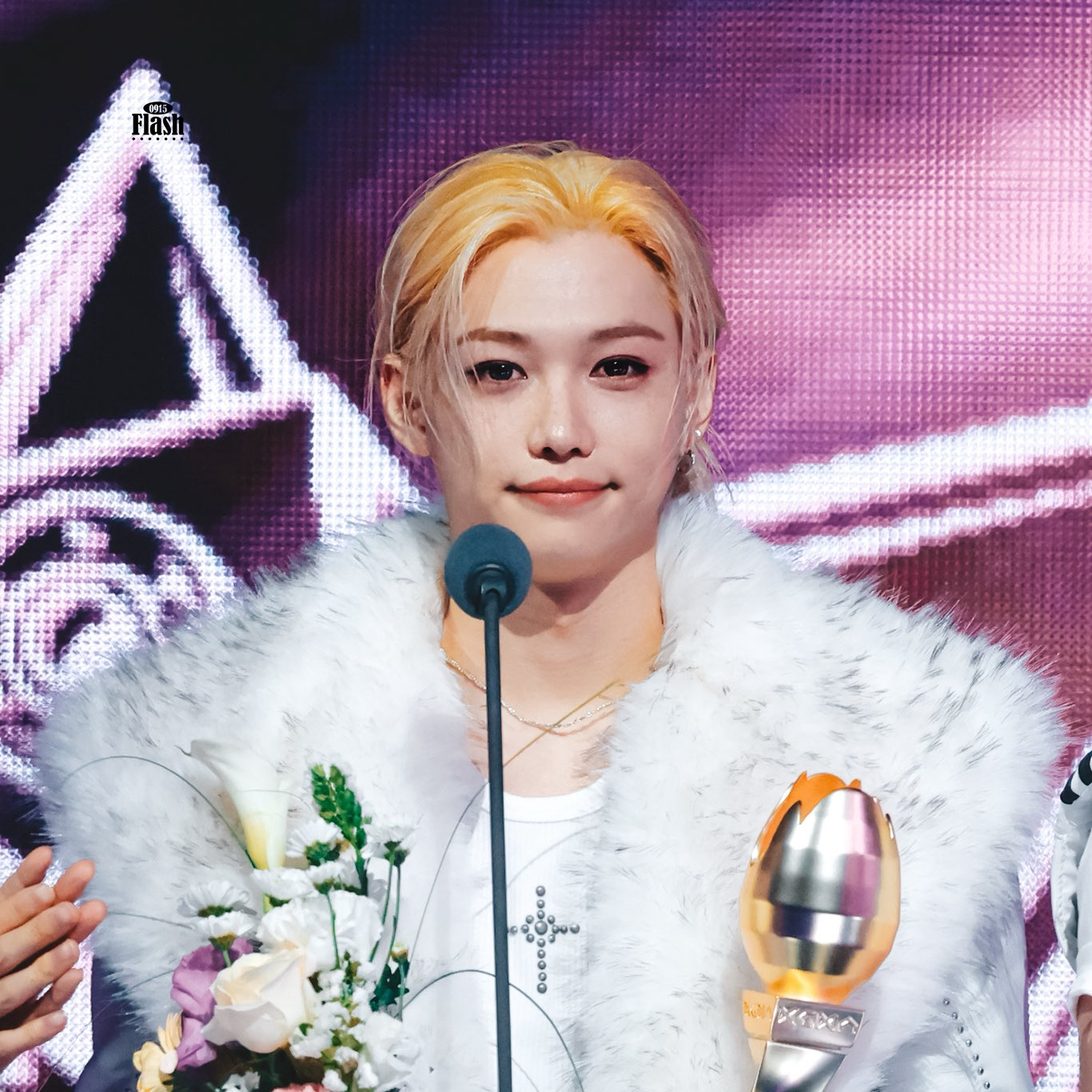 Behind-the-scenes cut of Felix (Stray Kids)