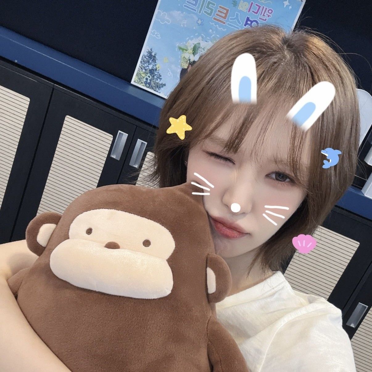 Behind-the-scenes cut of Wendy (Red Velvet)