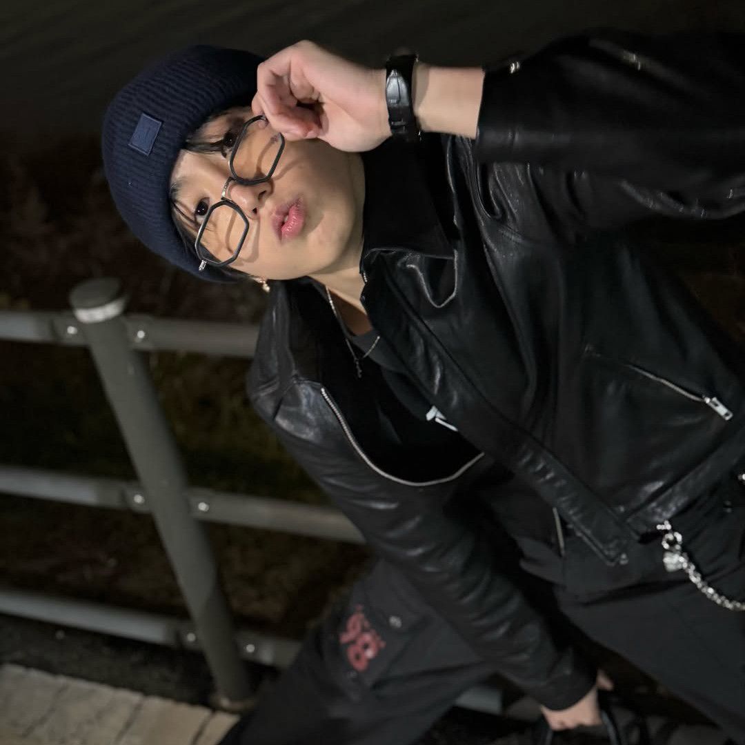 Behind-the-scenes cut of Stray Kids