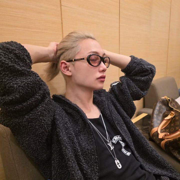 Latest photo of Felix (Stray Kids)