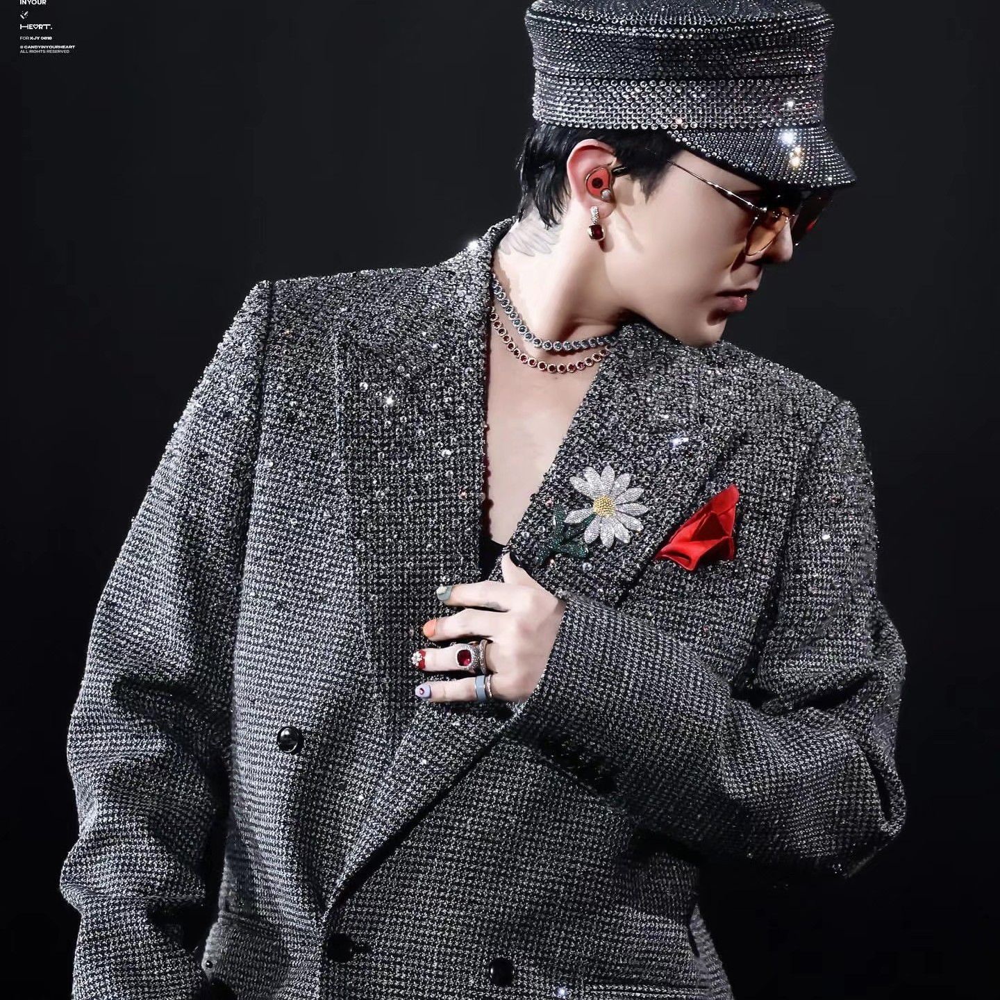 Behind-the-scenes cut of G-DRAGON (BIGBANG)