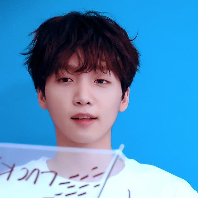 Recent activity shot of Jeong Sewoon
