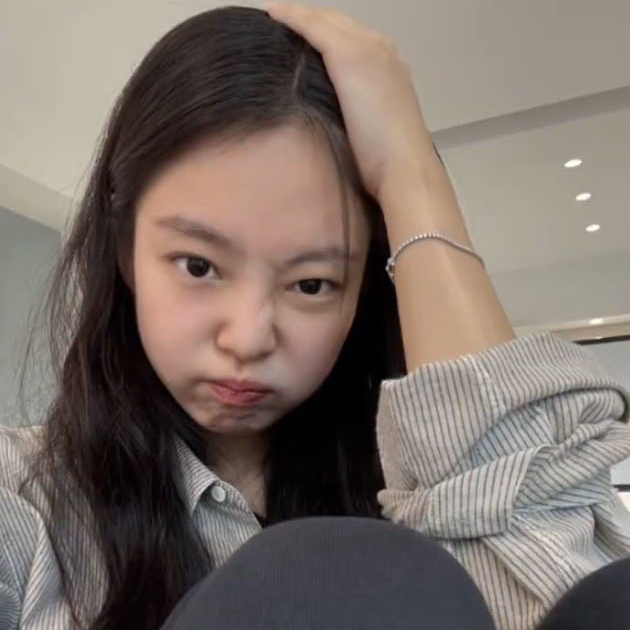 Jennie (BLACKPINK)的最新照片
