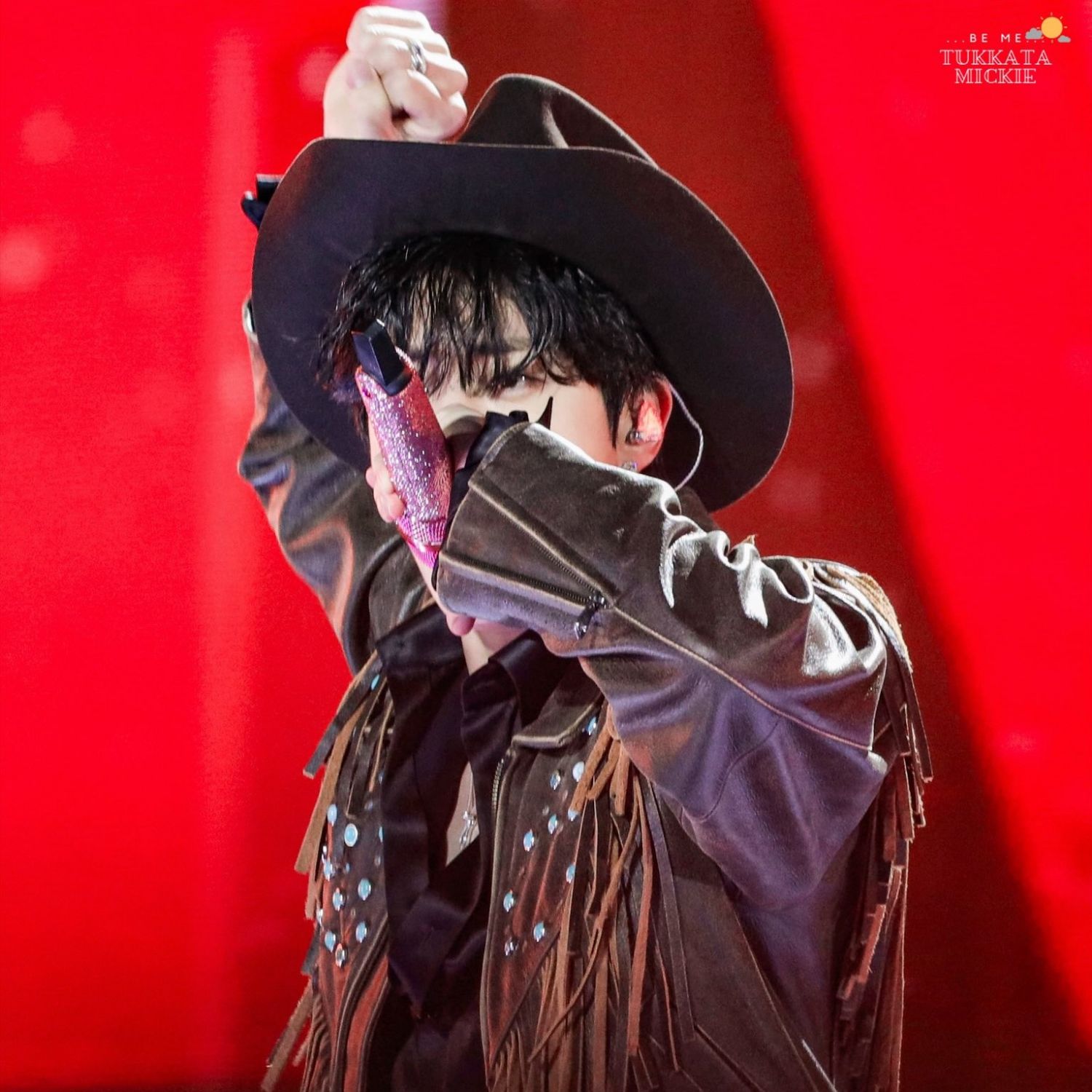 진 (방탄소년단)의 비하인드 컷