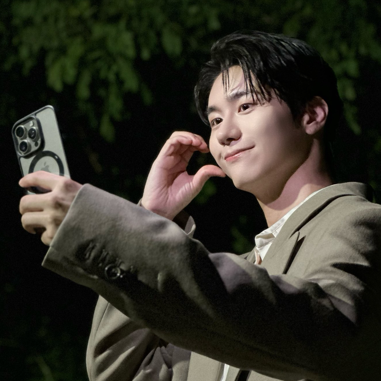 Latest photo of Kang Seungsik (VICTON)