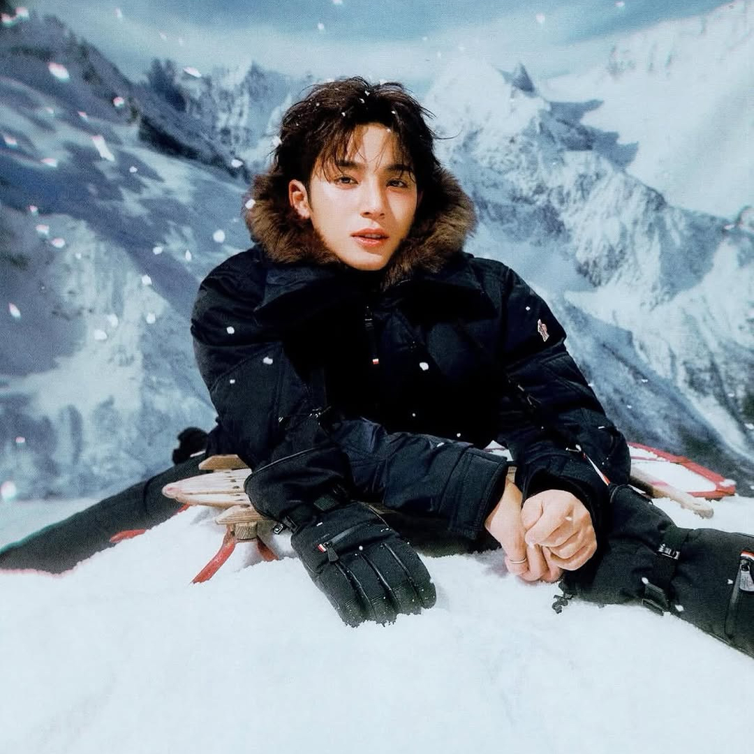 Recent activity shot of Mingyu (SEVENTEEN)