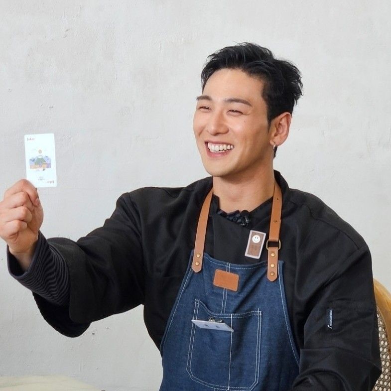 백호 최근 활동샷