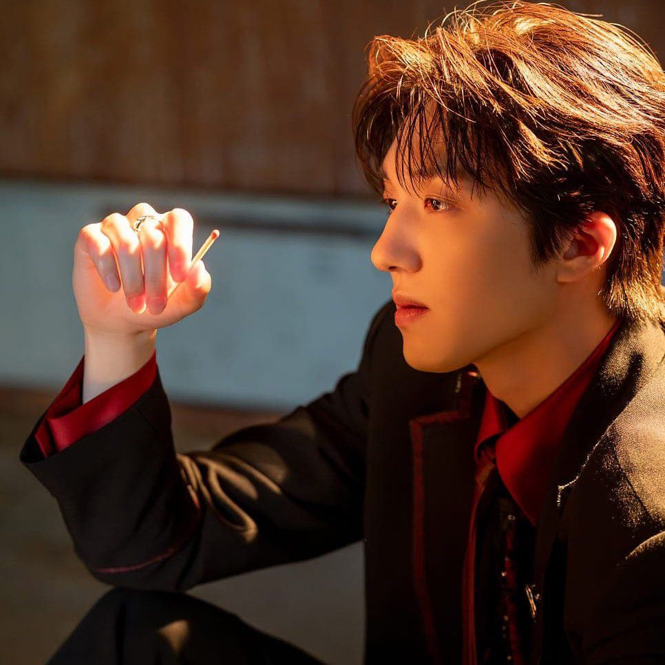 Latest photo of Chani (SF9)