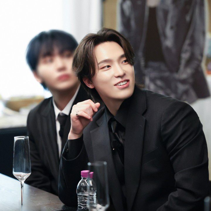A moment captured by Dino (SEVENTEEN)'s fan