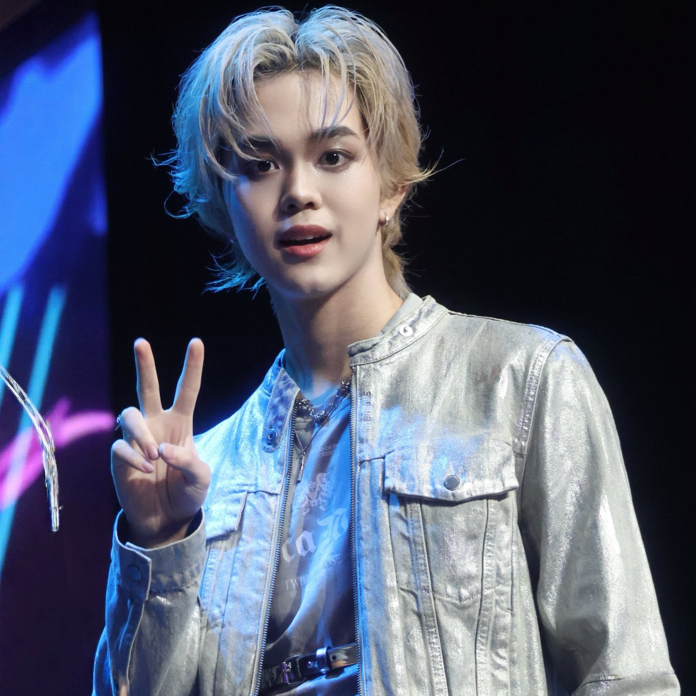 Behind-the-scenes cut of THI-O (NexT1DE)