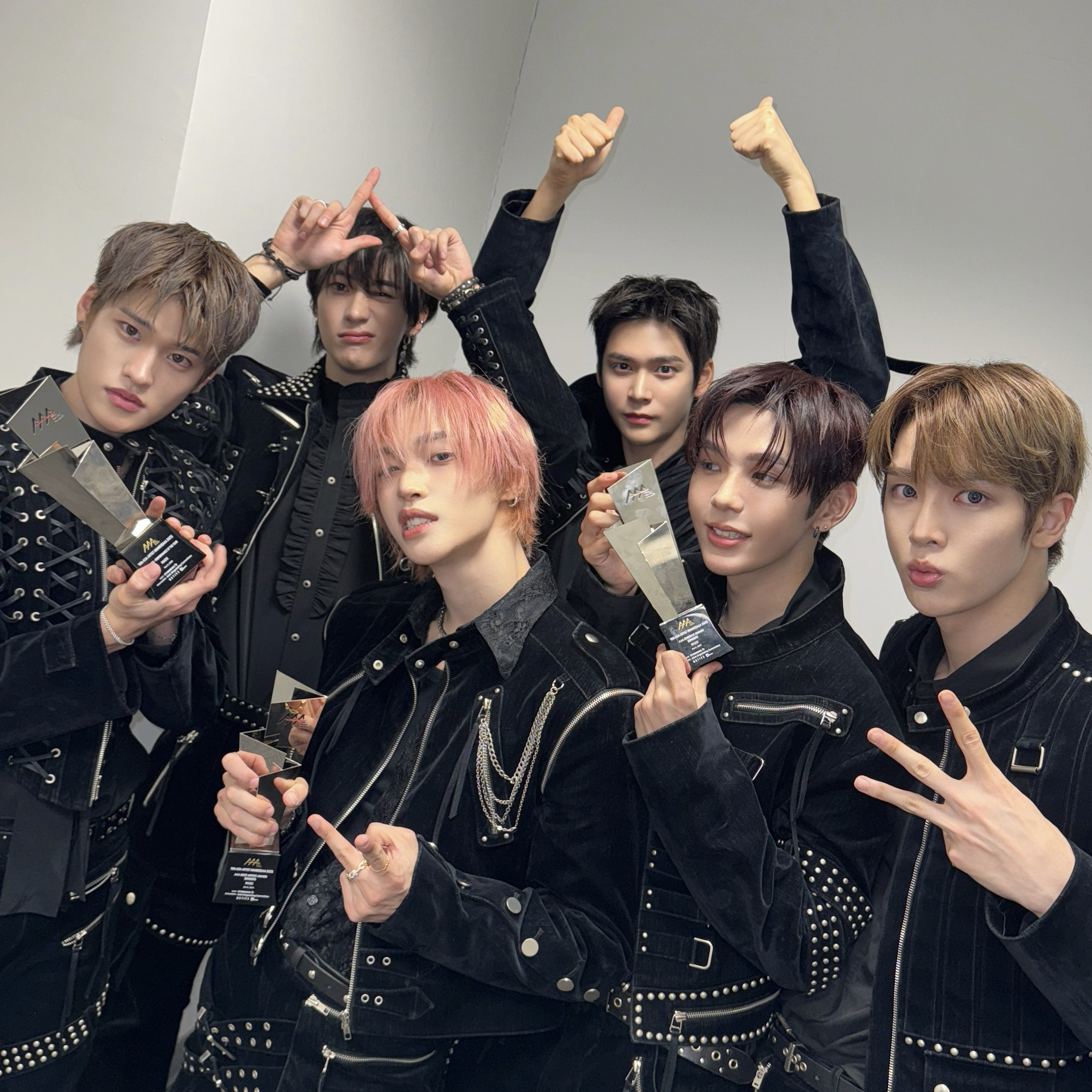 Behind-the-scenes cut of RIIZE